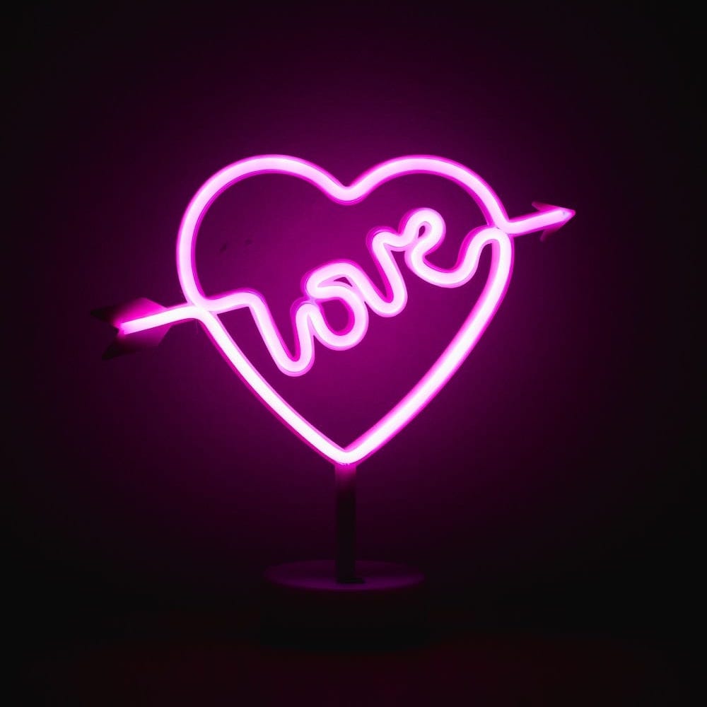 Neon - Love